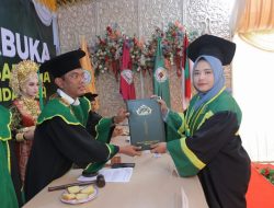 STIT Darussalamah Pidie Wisuda Perdana 57 Lulusan Sarjana