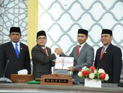 Dewan Interupsi Penyampaian LKPJ Wali Kota Banda Aceh di Sidang Paripurna