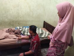 Farid Nyak Umar Anjangsana ke Rumah Lansia di Lamdingin