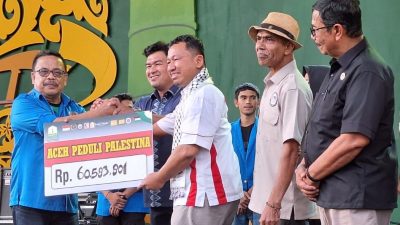 Tim ‘Aceh Peduli Palestina’ Serahkan Donasi kepada MER-C Indonesia