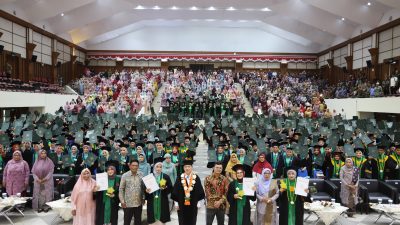 886 Wisudawan USK Lulus dengan Predikat Cumlaude