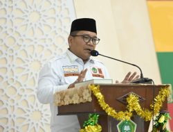 Dua Guru Besar Terima Penghargaan dari IMPM Mutiara Raya