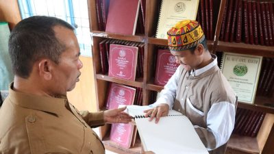 Kadinsos Aceh Terharu Dengar Bacaan Al-Quran Braille Anak Disabilitas