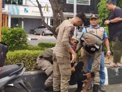 Pengemis di Pos Polantas Simpang Lima Diangkat Satpol PP Banda Aceh