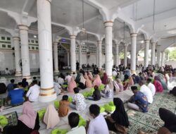 ICMI Aceh Santuni 200 Kaum Dhuafa dan Anak Yatim di Tiro