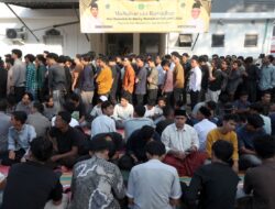 Ifthar di Masjid Fathun Qarib Diserbu Ribuan Jamaah, Panitia Tambah Menu