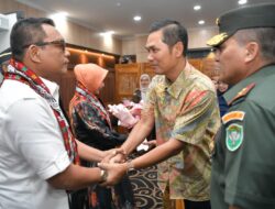 Gubernur Aceh Sambut Kedatangan Kepala Kejati Baru di Bandara