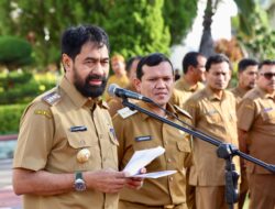 Mualem Ajak Pegawai Disiplin Kerja Saat Pimpin Apel Pagi Pasca Idul Fitri