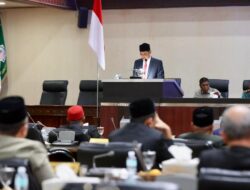 Plt Sekda Sampaikan Raqan RPJMA dalam Rapat Paripurna