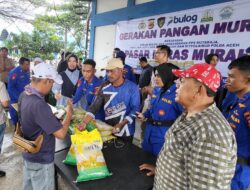 Ditpolairud Polda Aceh Salurkan 1,2 Ton Beras Murah di Lampulo