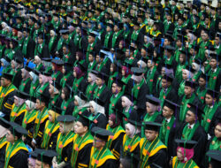 39,5 Persen Wisudawan Raih Predikat Cumlaude dari 3.132 Lulusan