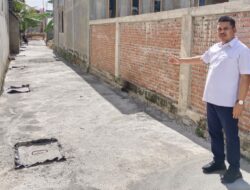 Daniel Abdul Wahab Tuntaskan Dua Ruas Jalan Rabat Beton