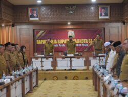 Mualem Pimpin Rapat Kerja Bupati dan Wali Kota se-Aceh 2025