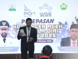 Mualem Lepas Kontingen Aceh Menuju PON Bela Diri