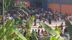 Rumor: Empat Tewas Tertimpa Karung Beras Saat Massa Jarah Gudang Bulog