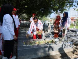 Pembina YJI Aceh Ziarah ke Makam Mantan Wakil Gubernur