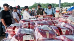 Mualem Minta Percepatan Distribusi Sembako ke Wilayah Terisolir