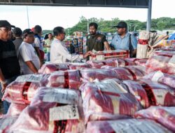 Mualem Minta Percepatan Distribusi Sembako ke Wilayah Terisolir