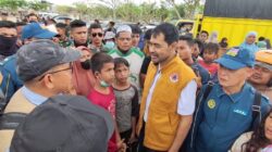 Mualem Naik Mobil Double Cabin Bersama Tim Medis dari Malaysia