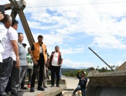 Mualem Tinjau Dampak Banjir Bandang di Aceh Tenggara dan Gayo Lues