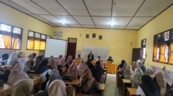 352 Guru dan Relawan Dapat Pelatihan Psychological First Aid