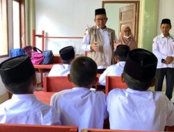 Kakanwil Kemenag Aceh Tinjau PBM Perdana Madrasah Relokasi di Pidie  Jaya