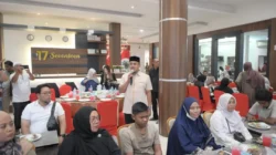 Daniel Abdul Wahab Gelar Buka Puasa Bersama Warga Banda Aceh