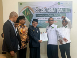 Prof Siddiq Armia Jadi Pendaftar Pertama Calon Rektor UIN Ar-Raniry 2026–2030