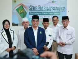 Dua Mantan Rektor Antar Prof Mujib Daftar Lagi sebagai Calon Rektor UIN Ar-Raniry