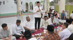 Wagub Buka Puasa Bersama Warga Teupin Raya, Kenang Abu Razak