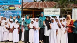 Bunda Guru Aceh Kunjungi Sekolah Terdampak Banjir