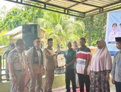 Bupati Aceh Jaya Serahkan 212 Sertifikat Tanah di Krueng Sabee