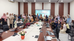 Guru Besar Asal Malaya Bedah Strategi Tembus Jurnal Internasional