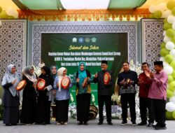 Ketua PKK Aceh Borong Jajanan Sehat di Market Day MIN Model