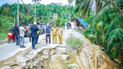 Wagub Aceh Tinjau Jalan Rusak dan PDAM di Aceh Tamiang
