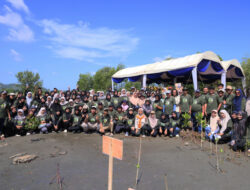 Aksi Konservasi Lingkungan Tanam 1.000 Bibit Mangrove