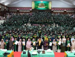 Di Depan 3.028 Wisudawan, Rektor Bilang Ijazah Saja Tak Cukup