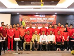 Instruktur Nasional Bekali 24 Peserta Kursus Wasit Mini Soccer