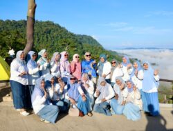 Saat Geumpang Menawarkan Pagi di Atas Awan