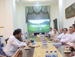 Mualem Minta Dukungan Mentan Pulihkan Sawah dan Kebun Rusak