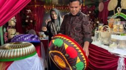 Wagub Borong Produk UMKM Saat Keliling Expo Pidie