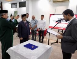 Mualem Lantik Taufik sebagai Pj Sekda Aceh, Tekankan Koordinasi Birokrasi
