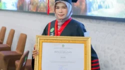 Suriana Lulus Doktor Enam Semester, Raih IPK Sempurna 4,00